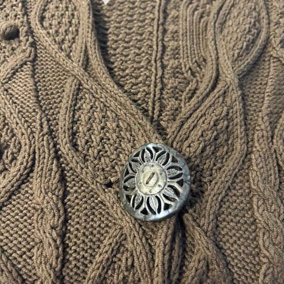 Free People cable and cobble green cardigan. - Picture 5 of 7